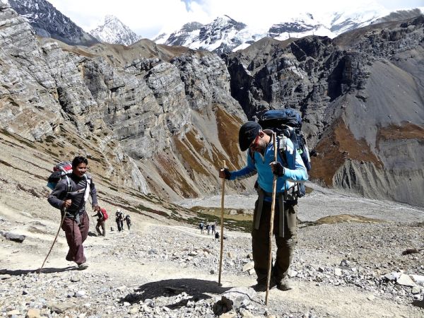 Trekking from 4,500m to 4,800m