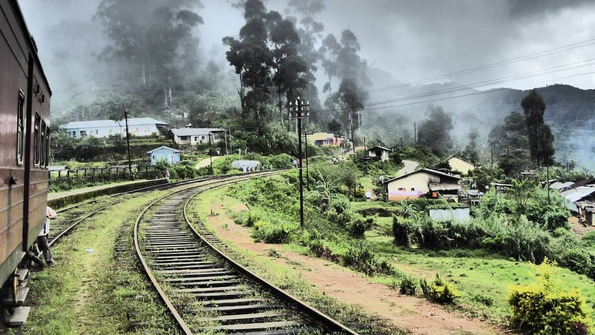 Train ride from Nuwara Eliya to Ella