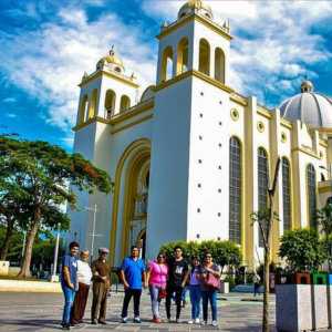 Doing a layover tour is an excellent way to see some of El Salvador in a short time