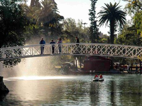 Parque Sarmiento in Córdoba is a lovely spot to relax, explore the gardens or even the zoo.