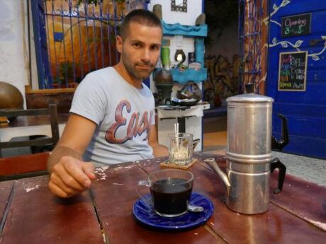 Gay guide to Cartagena - sample the best Colombian coffee in Cartagena at Cafe Mural