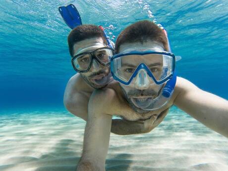 The waters around Cartagena are perfect for lovers of snorkelling