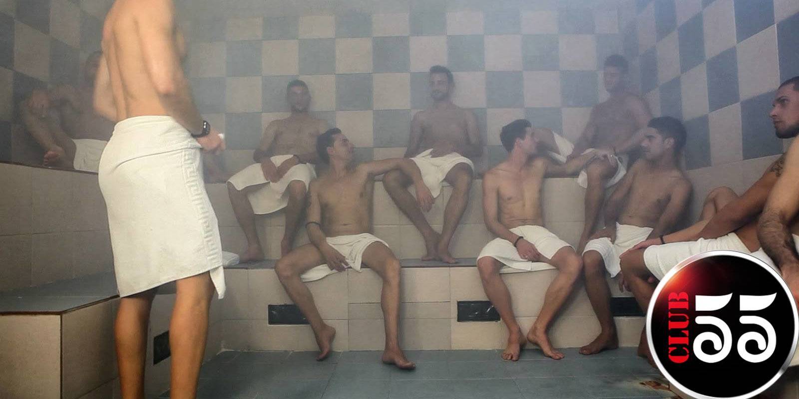 Make new gay friends at Medellin's Club 55 gay sauna.