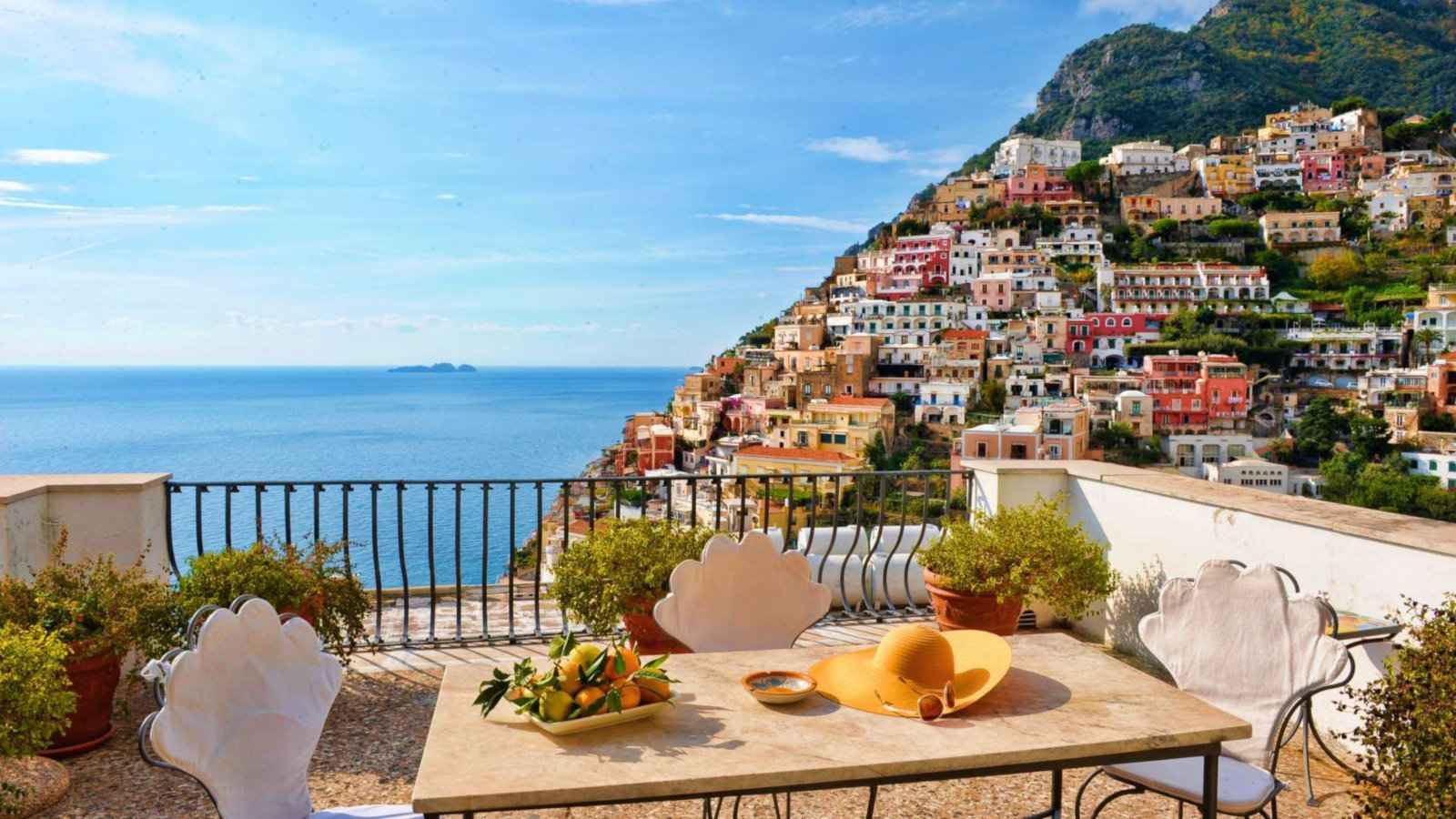 Villa Rose is one of the best budget accommodation options in Positano for gay travellers