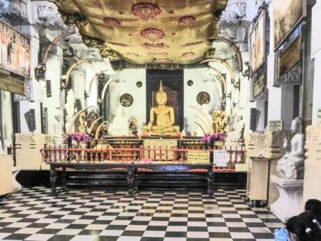 The Buddhist Temple of the Sacred Tooth is a stunning building and a must-see while visiting Kandy in Sri Lanka