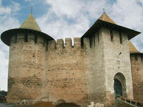 Soroca Fort in Moldova is a very cute fortress with rounded towers and turrets that look like wizard hats!