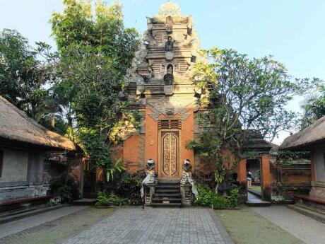 The Puri Saren Palace is where Indonesia's royal family lives, and part of is open for the public to visit!