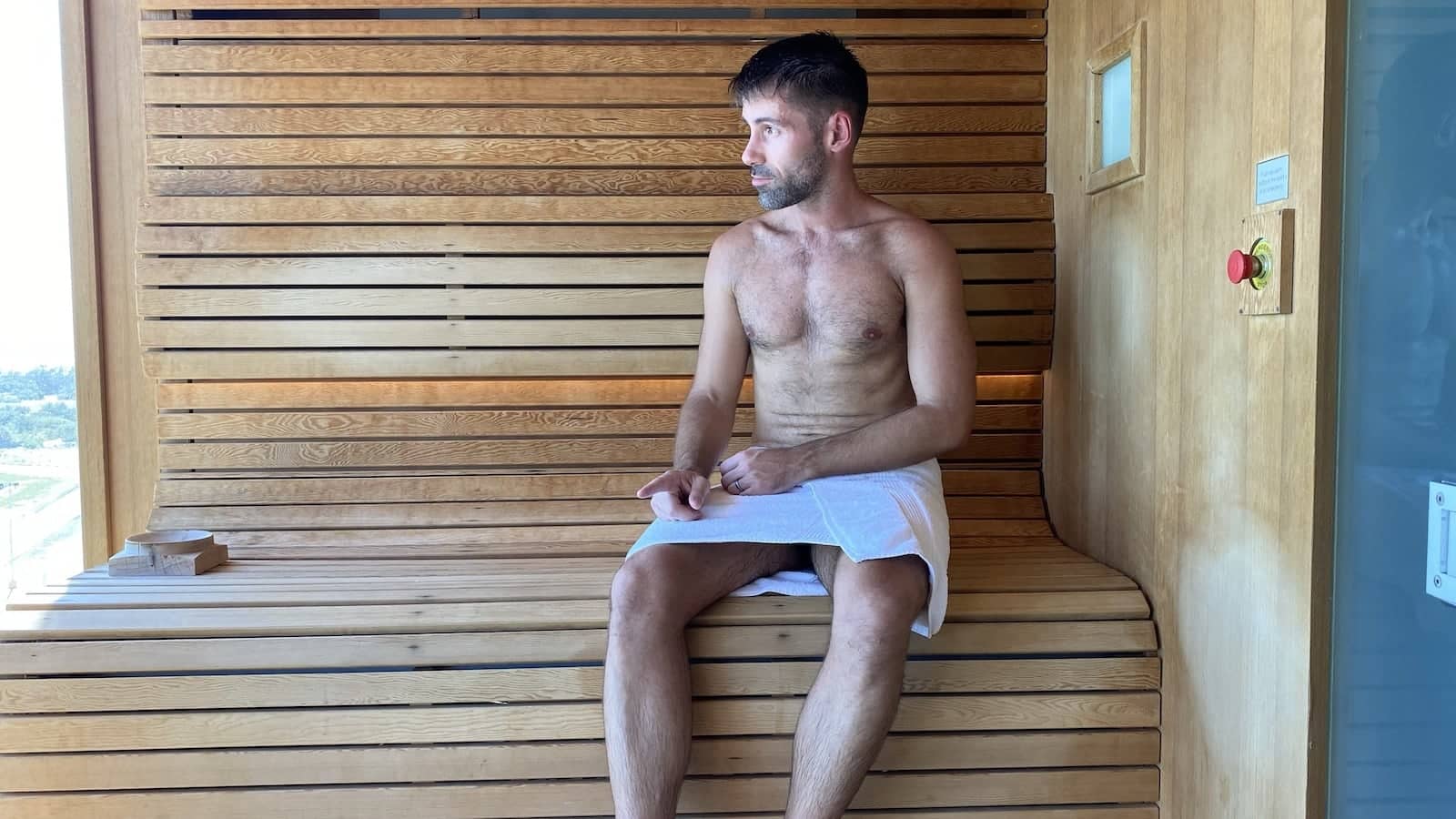 Seby in the Aquarius gay sauna in Phuket