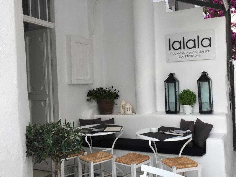 Lalala is our favourite place for brunch on Mykonos with the best pancakes on the island!