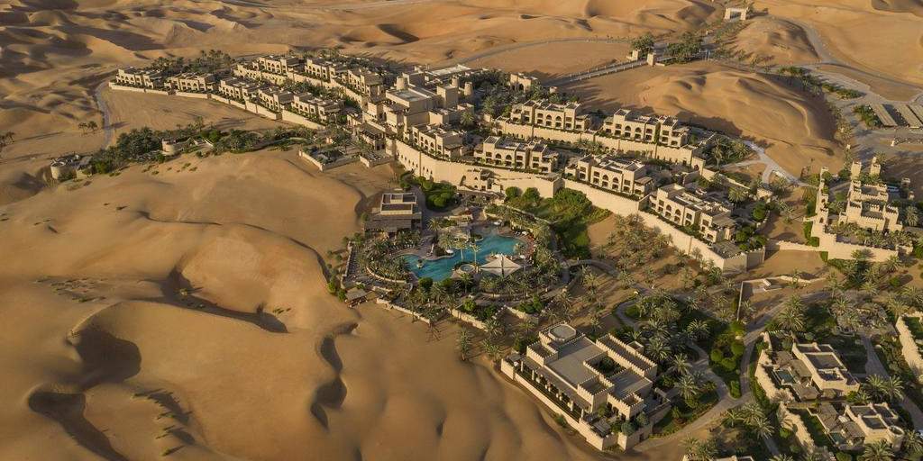 The Anantara Qasr al Sarab Desert Resort in Abu Dhabi is a luxurious and gay friendly oasis in the desert