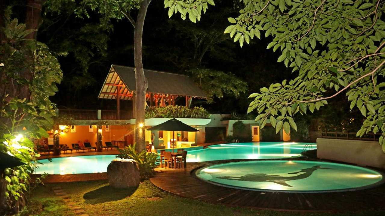 The Grand Udawalawe Safari Resort is the most luxurious hotel near the Udawalawe National Park