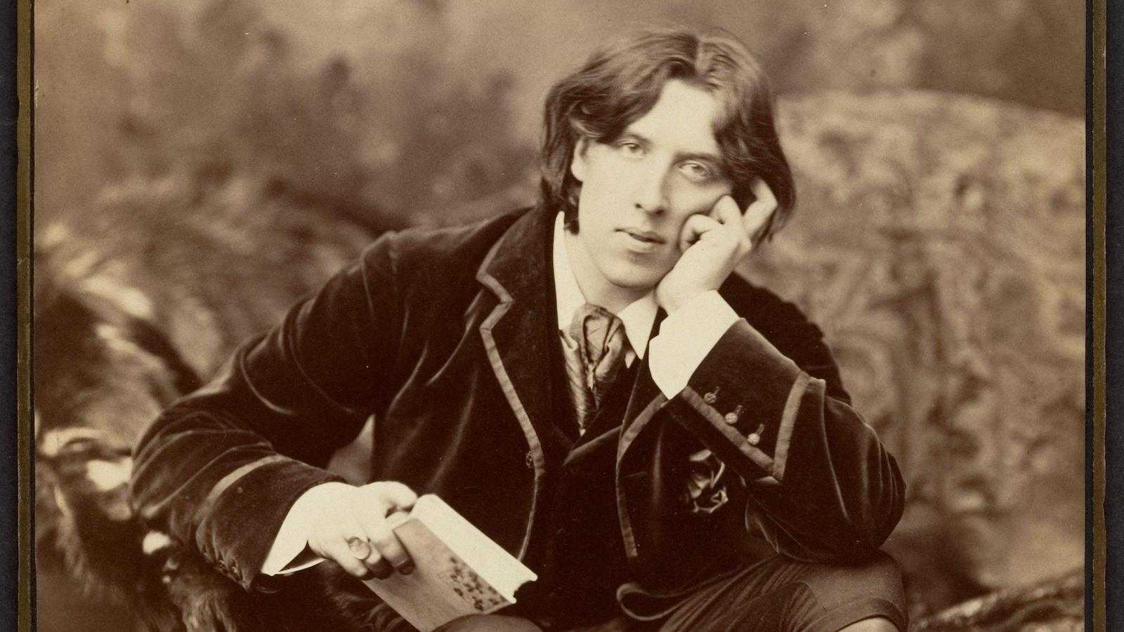 Oscar Wilde was a famous British playwright and a gay icon