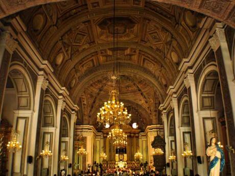 Manila's San Agustin Church is a stunning building and museum