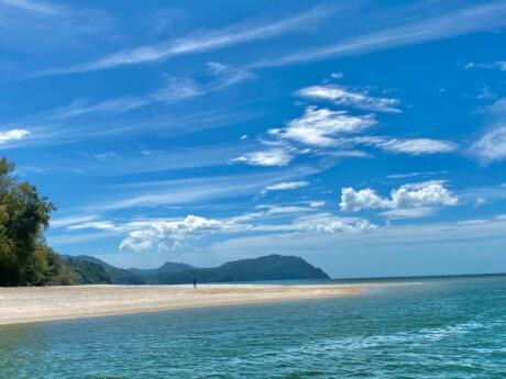 The best thing to do on Koh Adang is enjoy all the gorgeous beaches!