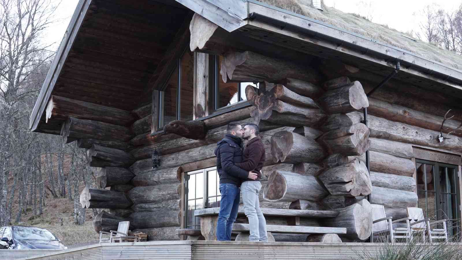 Eage Brae offers incredible luxurious log cabins in the Scottish Highlands